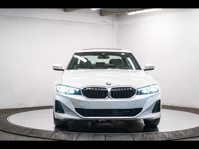 2023 BMW 3 Series 330e
