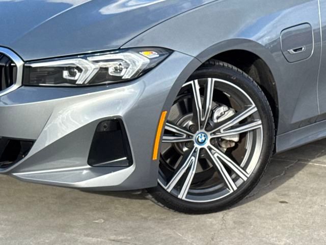 2023 BMW 3 Series 330e