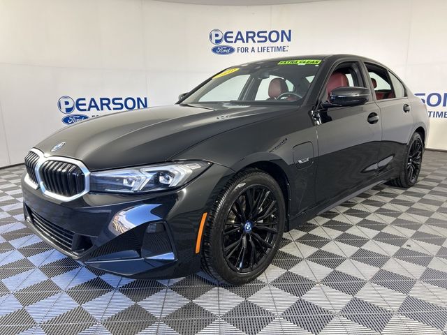 2023 BMW 3 Series 330e