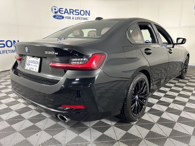 2023 BMW 3 Series 330e