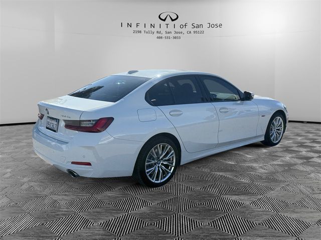 2023 BMW 3 Series 330e