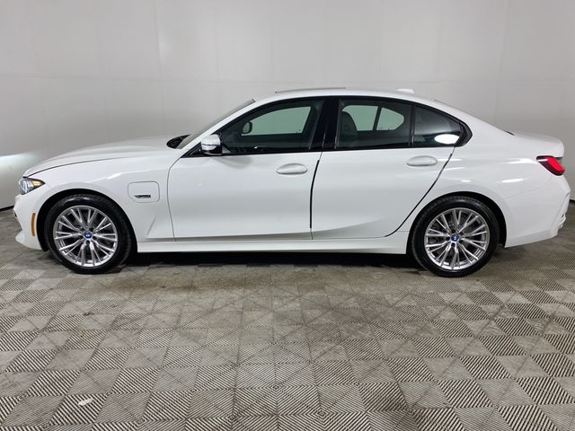 2023 BMW 3 Series 330e