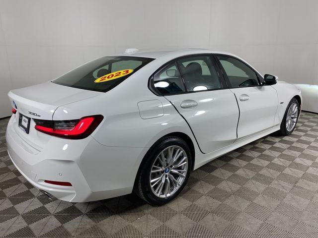 2023 BMW 3 Series 330e