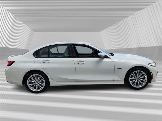 2023 BMW 3 Series 330e