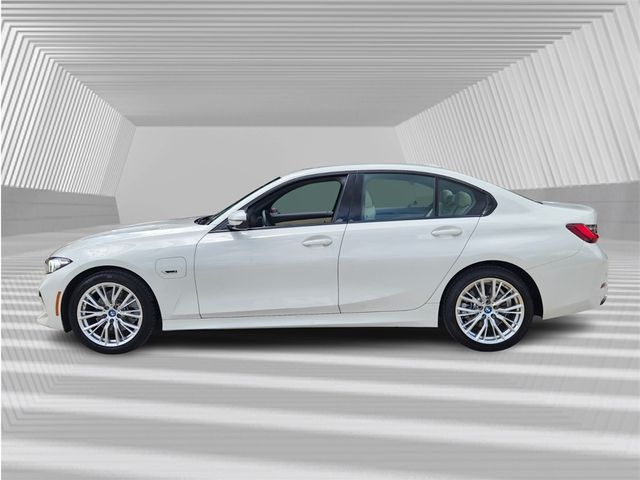 2023 BMW 3 Series 330e