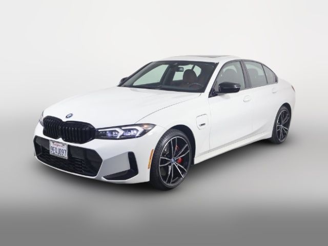 2023 BMW 3 Series 330e