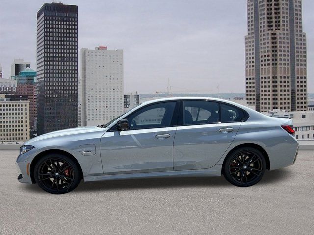 2023 BMW 3 Series 330e