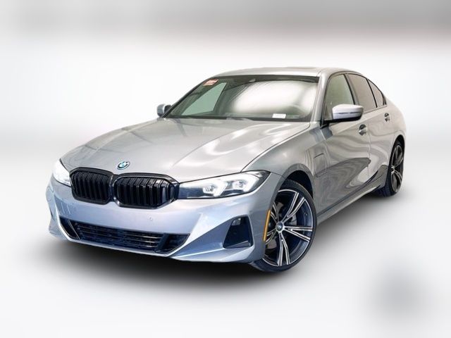 2023 BMW 3 Series 330e