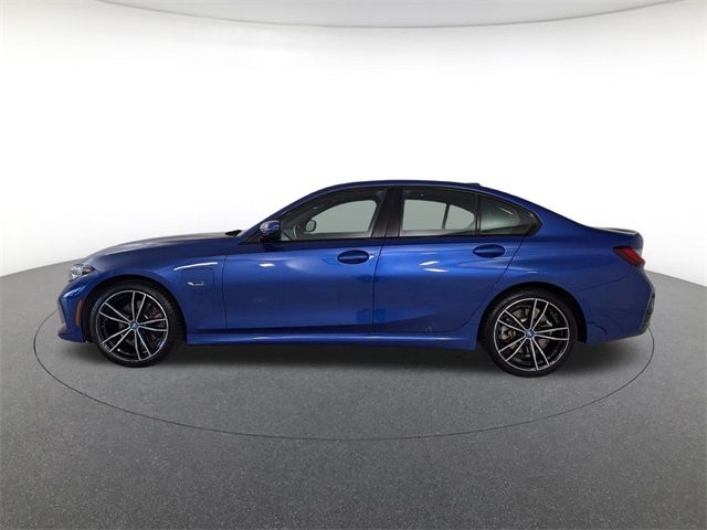2023 BMW 3 Series 330e