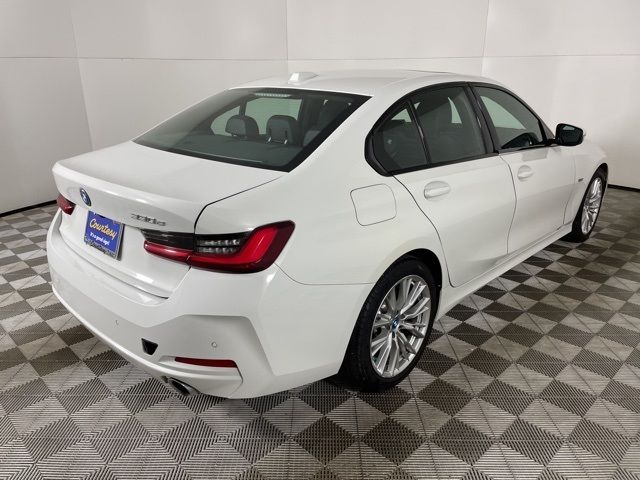 2023 BMW 3 Series 330e