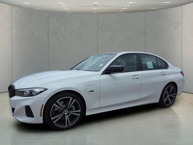 2023 BMW 3 Series 330e