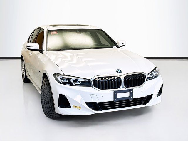 2023 BMW 3 Series 330e