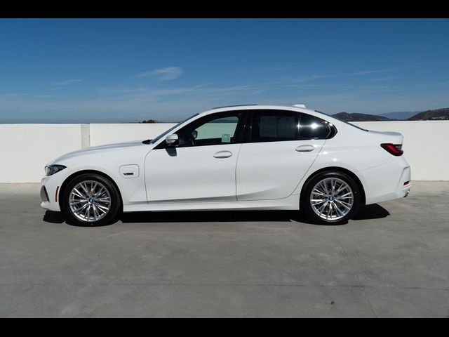 2023 BMW 3 Series 330e