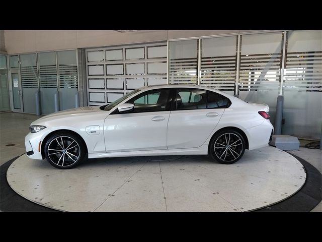 2023 BMW 3 Series 330e