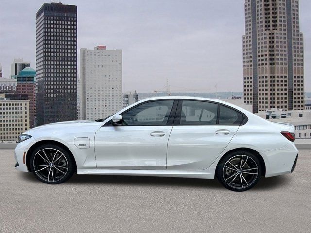 2023 BMW 3 Series 330e