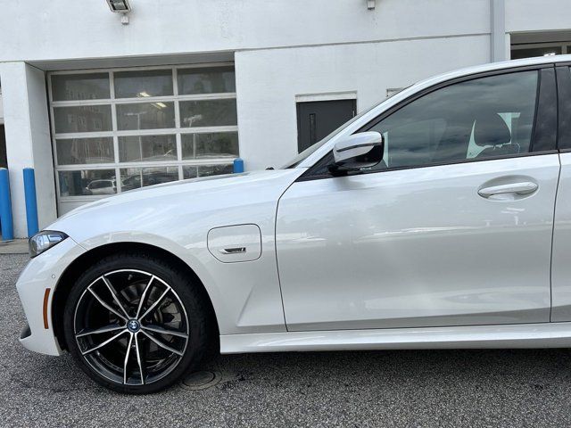 2023 BMW 3 Series 330e