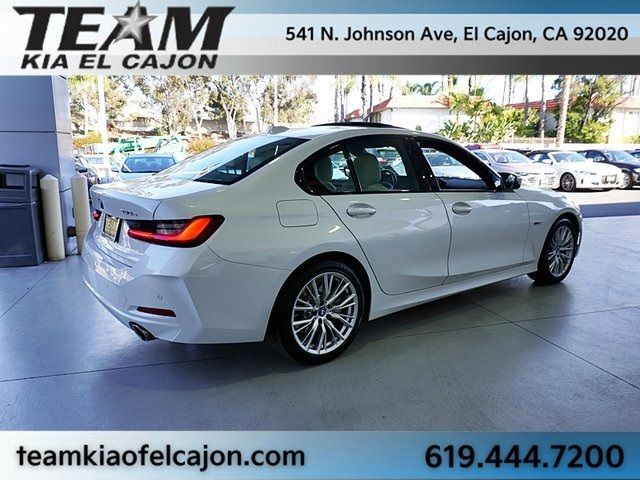 2023 BMW 3 Series 330e