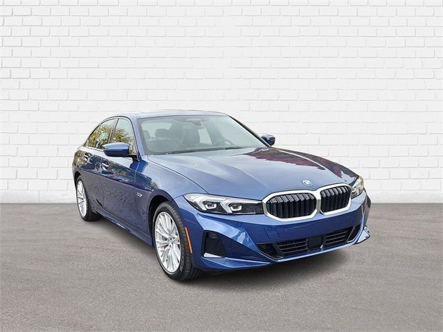 2023 BMW 3 Series 330e xDrive