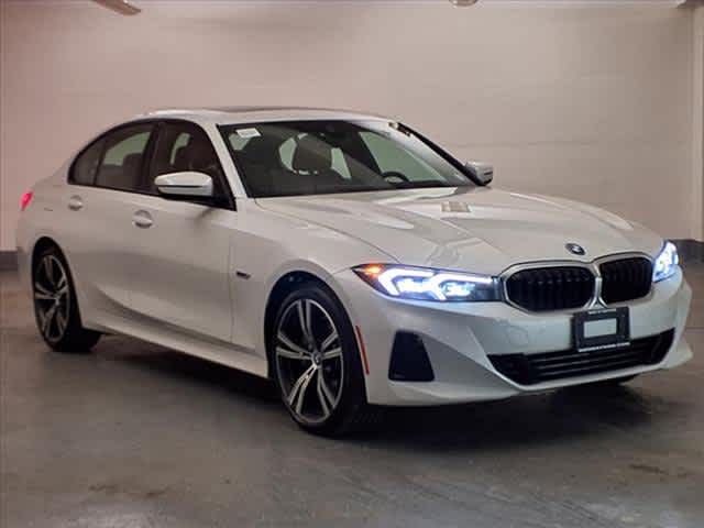 2023 BMW 3 Series 330e xDrive