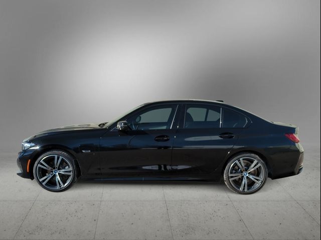 2023 BMW 3 Series 330e xDrive