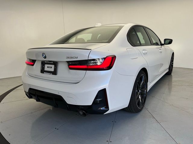 2023 BMW 3 Series 330i