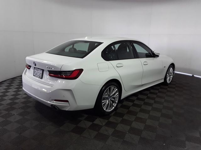 2023 BMW 3 Series 330e