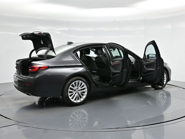 2023 BMW 5 Series 530i