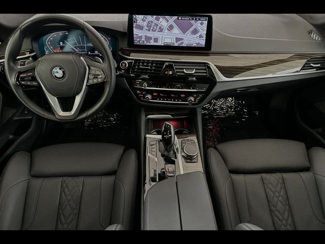 2023 BMW 5 Series 530i