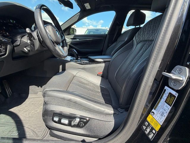 2023 BMW 5 Series M550i xDrive