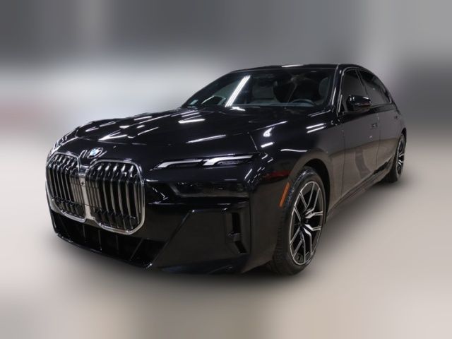 2023 BMW 7 Series 740i