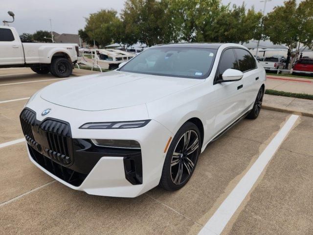 2023 BMW 7 Series 740i