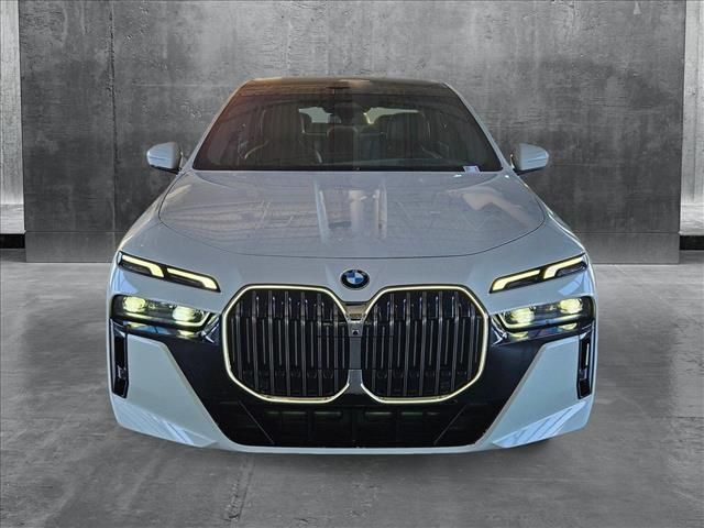 2023 BMW 7 Series 740i