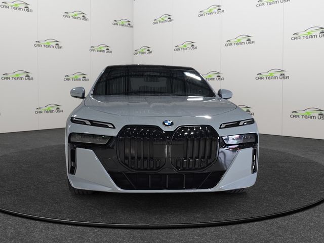 2023 BMW 7 Series 740i