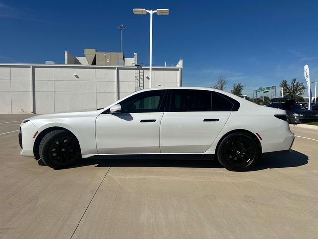 2023 BMW 7 Series 740i