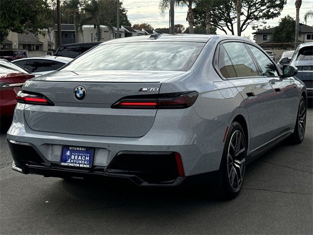 2023 BMW 7 Series 740i