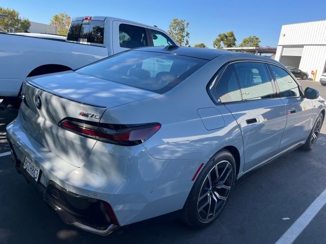 2023 BMW 7 Series 740i