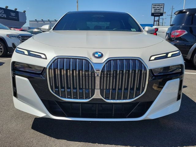 2023 BMW 7 Series 740i