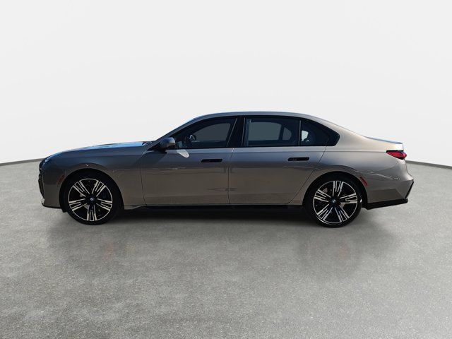 2023 BMW 7 Series 740i