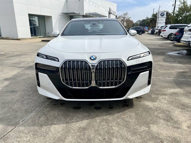 2023 BMW 7 Series 740i