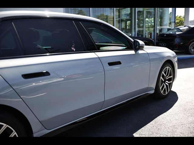 2023 BMW 7 Series 740i