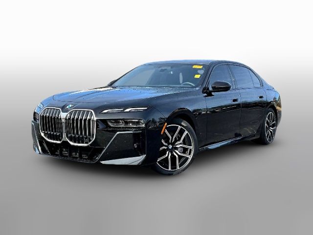 2023 BMW 7 Series 740i