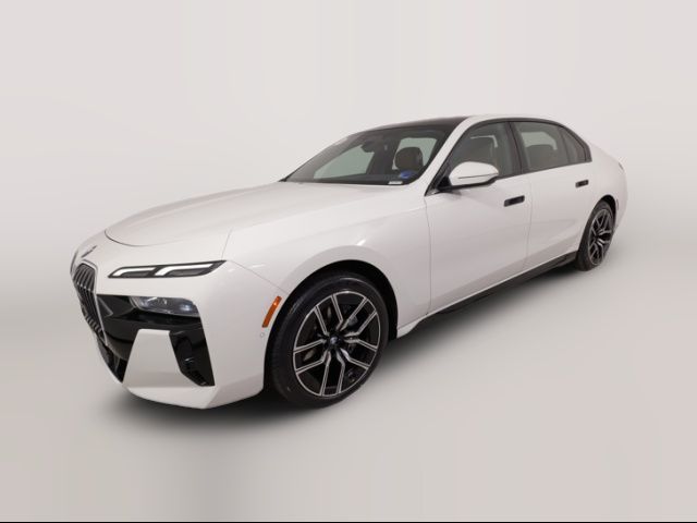 2023 BMW 7 Series 740i