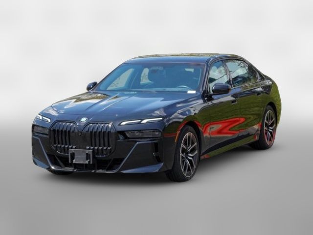 2023 BMW 7 Series 740i