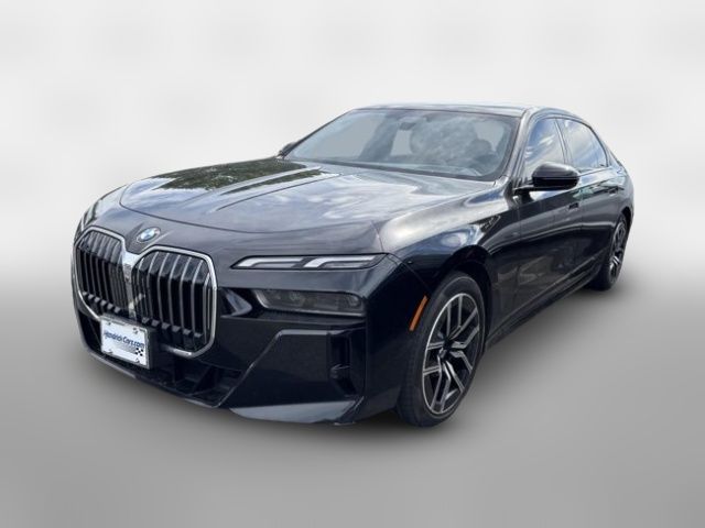 2023 BMW 7 Series 740i
