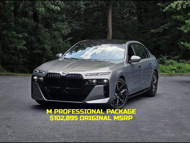 2023 BMW 7 Series 740i