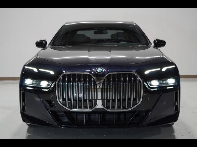 2023 BMW 7 Series 740i