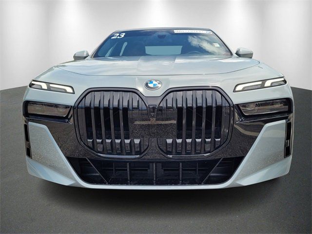 2023 BMW 7 Series 740i