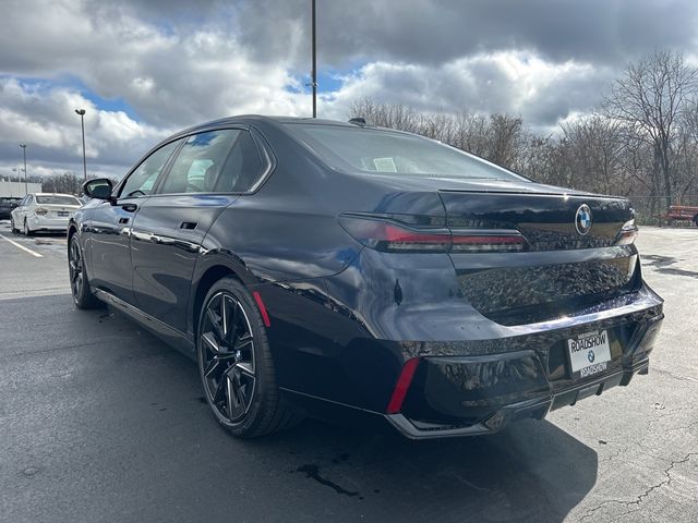 2023 BMW 7 Series 740i