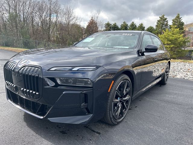 2023 BMW 7 Series 740i