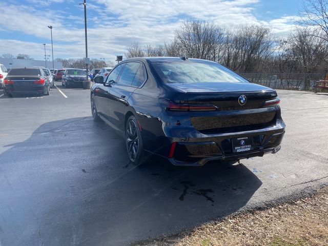 2023 BMW 7 Series 740i